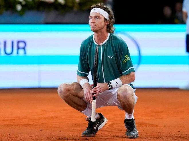 了巨大的热 了巨大的热